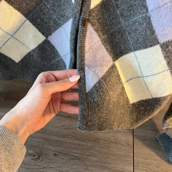 Have Argyle Knit Sweater in Gray and Cream - Picture 7 of 11